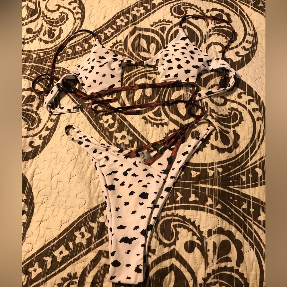 Zaful Black and White Print Bikini
